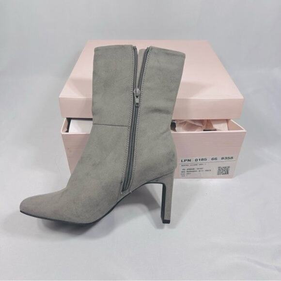 NWT/NIB JustFab Lilliana Womens Grey Faux Suede Heeled Ankle Bootie, 7 - Picture 3 of 6
